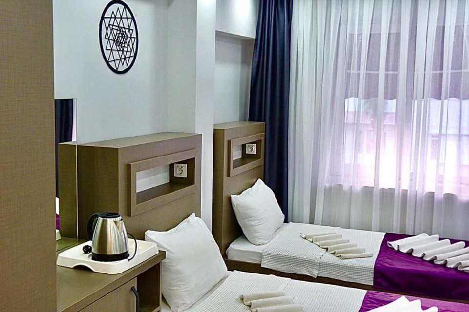 Konyaalti Hotel Antalia Esterno foto