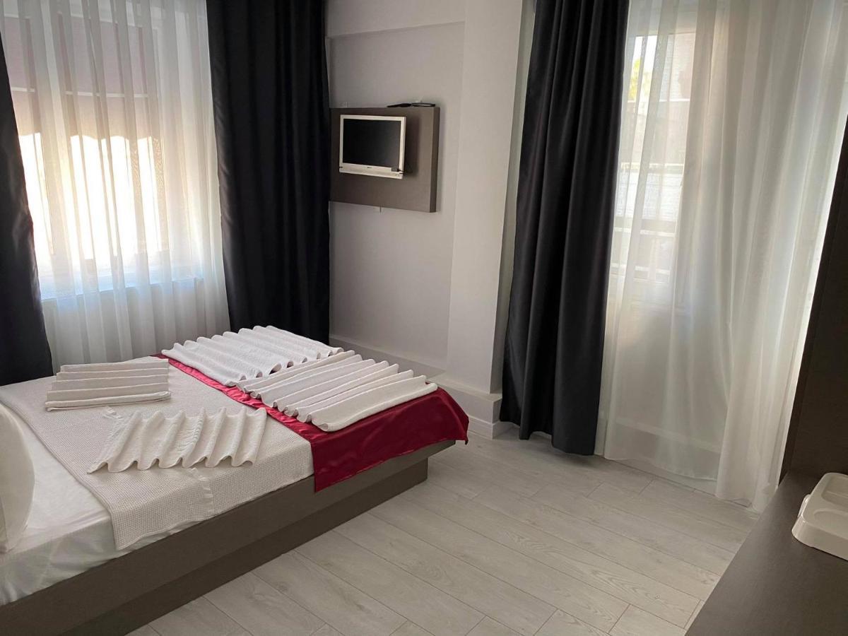 Konyaalti Hotel Antalia Esterno foto
